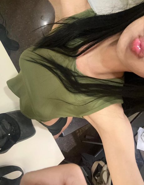 Arihienna ホットモデル 写真