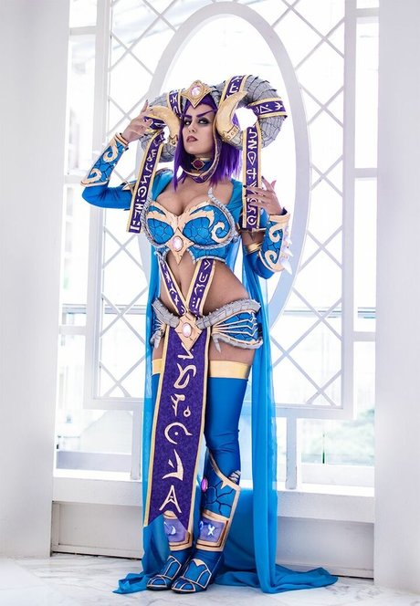 Khainsaw アダルトスター 画像