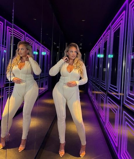 LAURA GOLD 限定スター 写真