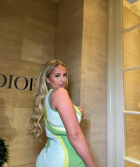 LAURA GOLD トップスター 画像