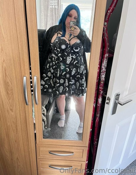 ccolosall 高品質のポルノスター 写真