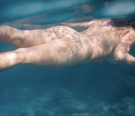 Bigttwaifu ポルノスター ヌード 画像