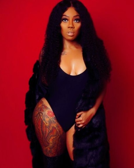 アナルコスプレオンリーファンズ アート裸 写真