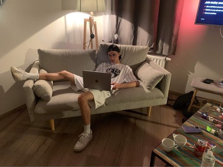 Noah Matteo 完璧な女優 写真