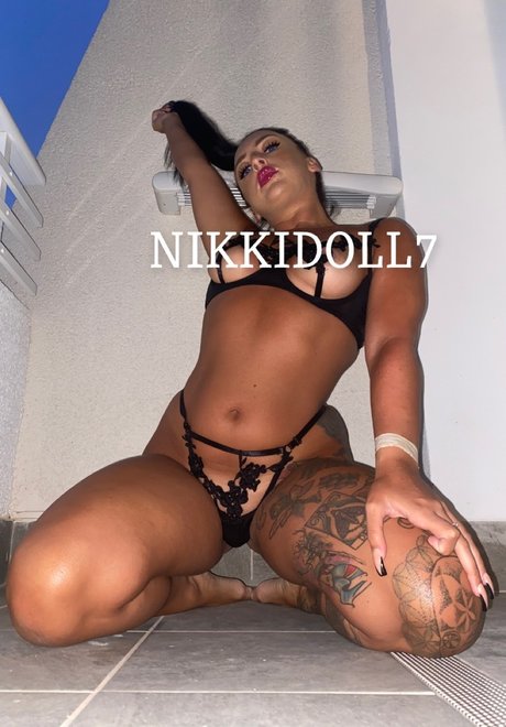 Nikkidoll7 セクシーモデル 写真