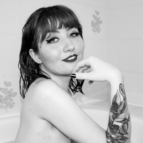 F cked Up ポルノスター アート ギャラリー