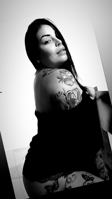 Pollyana Oliveira HDモデル 写真