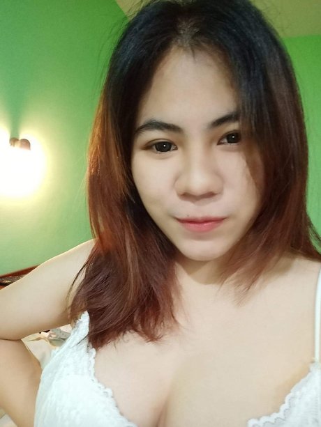 Plakem ポルノ女優 画像