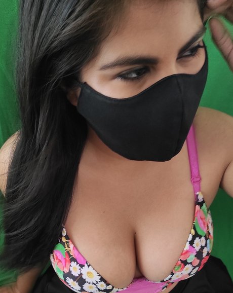 PIXIE GIRL エロティックなモデル 画像