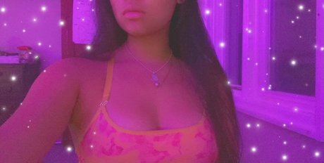 Purple Rose 素敵なモデル 画像