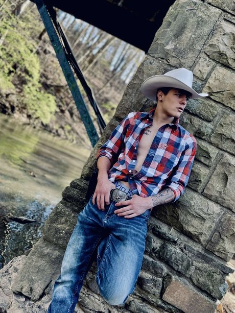 Riley Dale ヌードモデル 写真