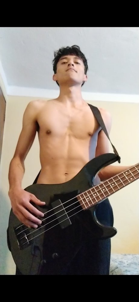 Mannu ヌードスター 画像