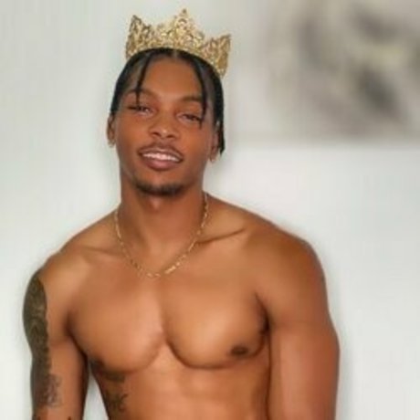 Itskymanii ポルノモデル 写真