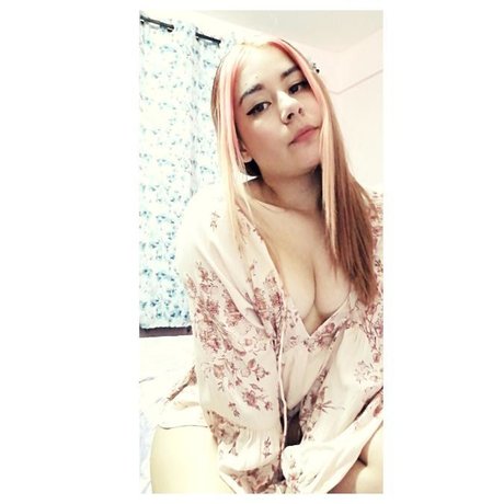 Catalina Valencia アート女優 画像