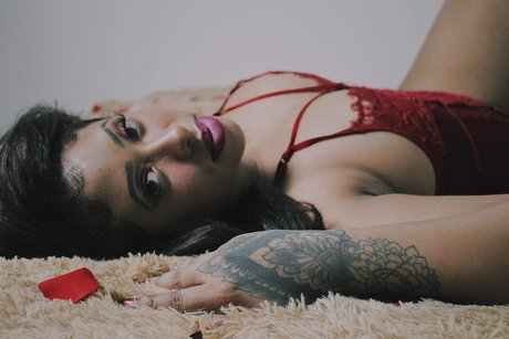 Kesha Marinda ポルノスター セクシー 画像