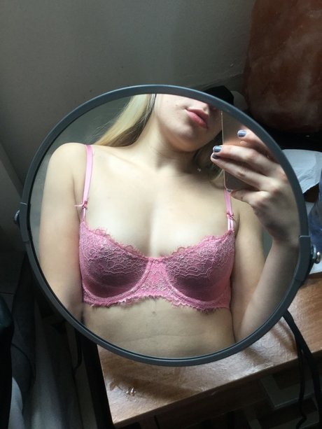 Babe Vicky 高品質女優 写真