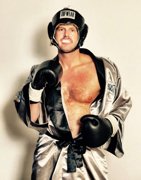 Max Ford 美しいモデル ギャラリー