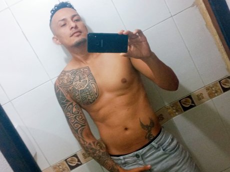 MATIAS GUAYACO かわいいスター 写真