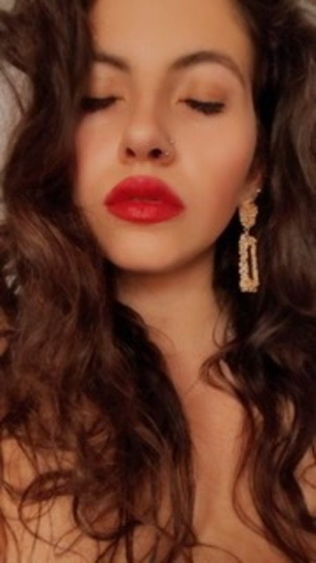 Marzia 無料モデル 写真