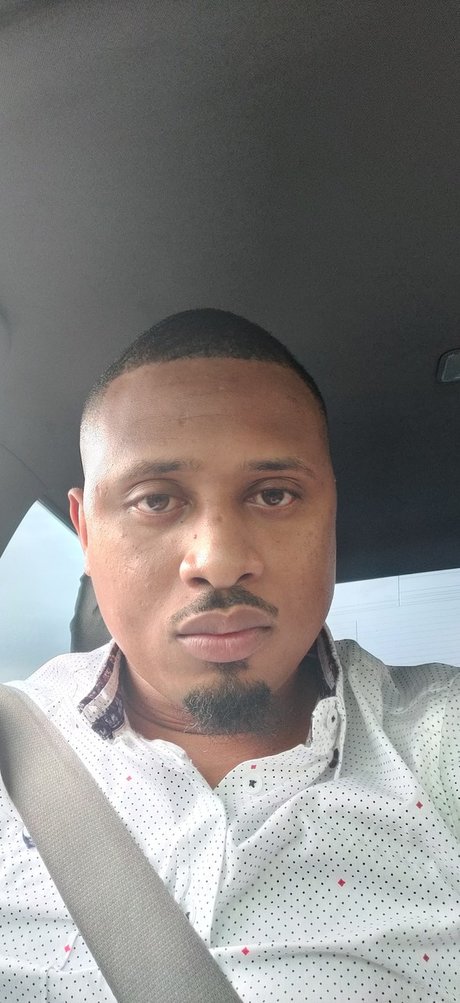 熟女 2P オンリーファンズ ヌード 画像