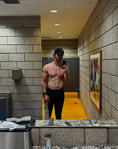 Max Shepard xxxスター 写真