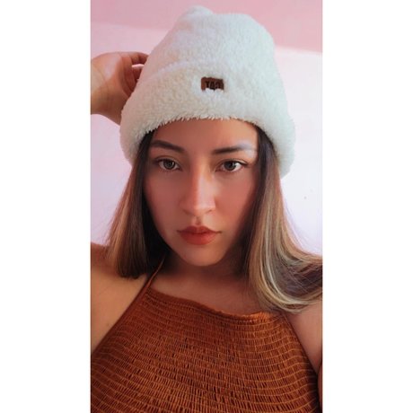 Meluvbeauty かわいいポルノスター 写真