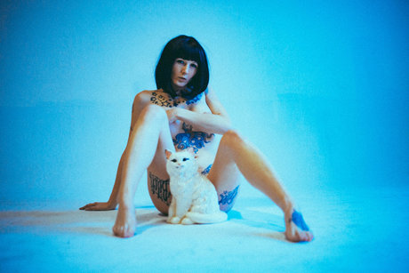 立ちファックオンリーファンズ ヌード 画像