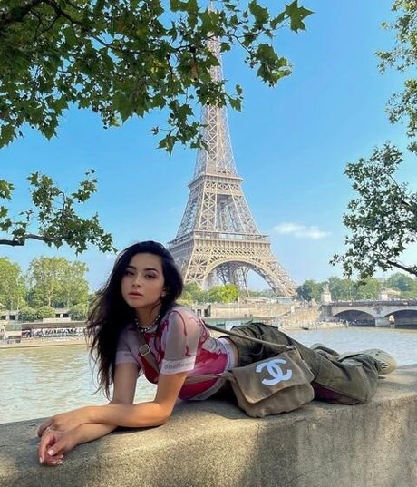 Diana Korkunova ポルノスター 素敵 画像