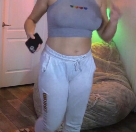 HayliNic ヌードモデル 画像