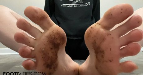 ジンジャーティーンオンリーファンズ 無料エロ 画像