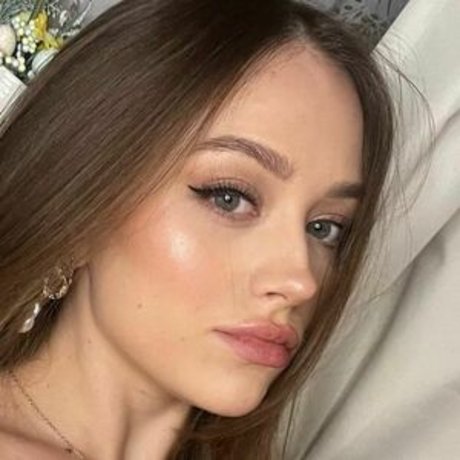 Abby Huxley ホットモデル 写真