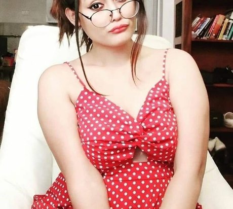 Real Goddessanna ポルノスター 画像