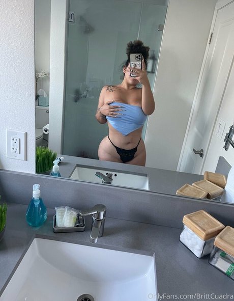brittcuadra アダルトスター 写真