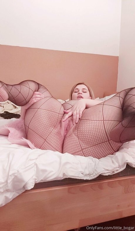 教室オンリーファン ホット 写真