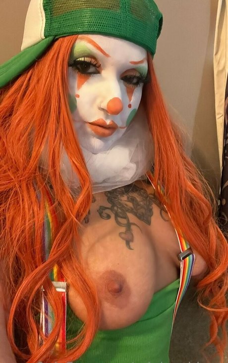 フィットネスコーチオンリーファンズ アダルト 写真