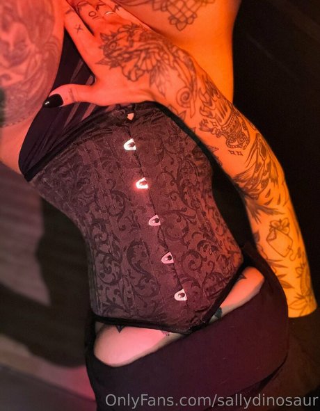 デカ尻ティーンオンリーファンズ アダルト無料 ギャラリー