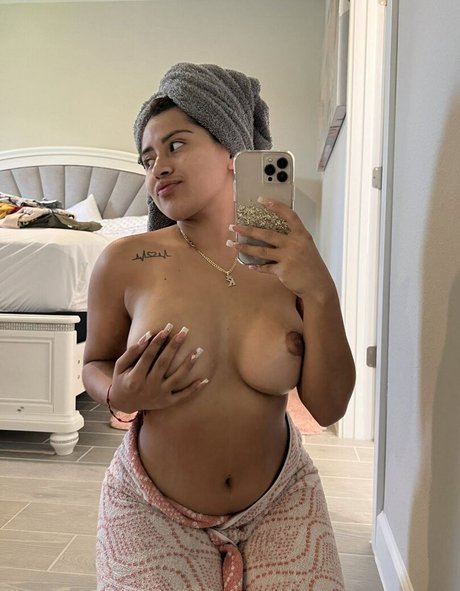 熟女アナルオンリーファンズ エロ 写真