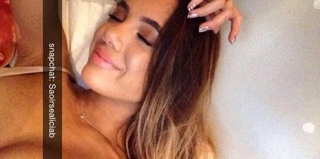 レズビアン誘惑オンリーファンズ えろ 写真