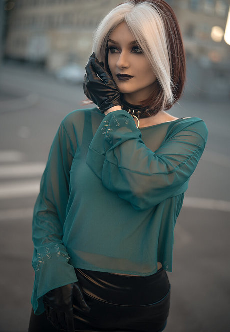 巨尻熟女オンリーファンズ ホットヌード 写真