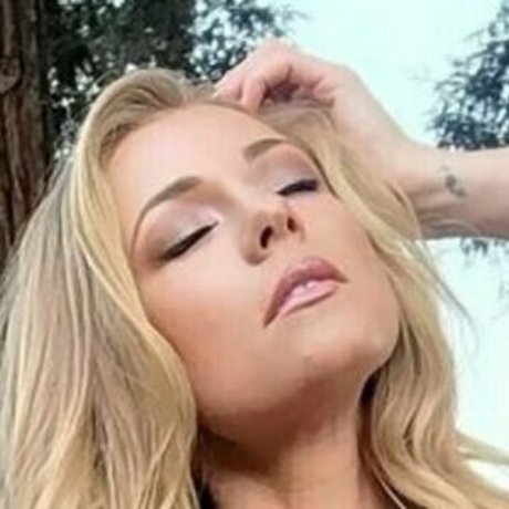 missnikkileigh ポルノスター HD 写真