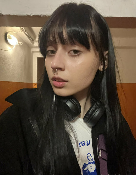 nefer titi xxx 無料スター アーカイブ