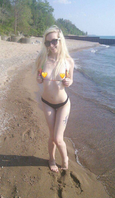 kinkynyrafree 高品質のポルノスター 写真