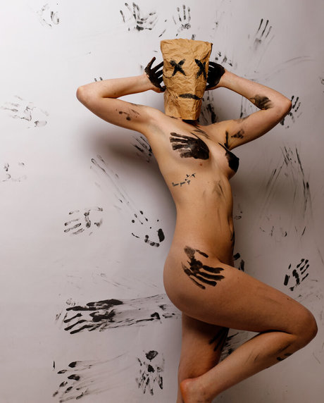 Justine Anne Crane 裸モデル 画像