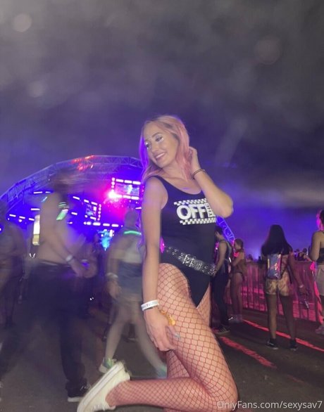 アジアン潮吹き オンリーファンズ 無料 写真