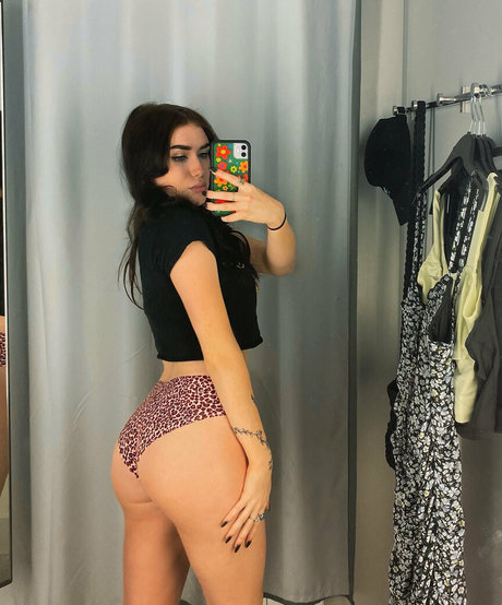 babyjadez かわいいポルノスター 写真