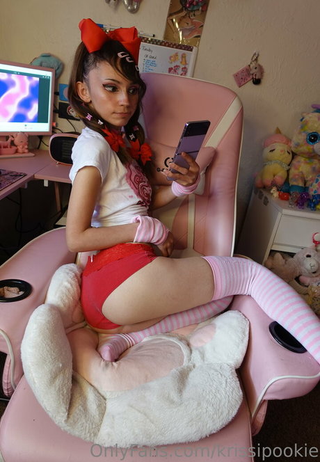 Krissipookie スター ヌード アーカイブ