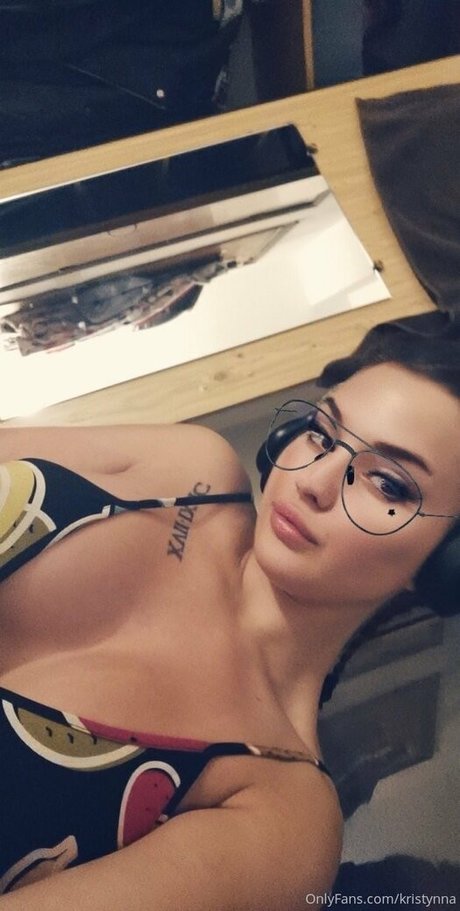 sereniakeer ポルノスター 裸 写真