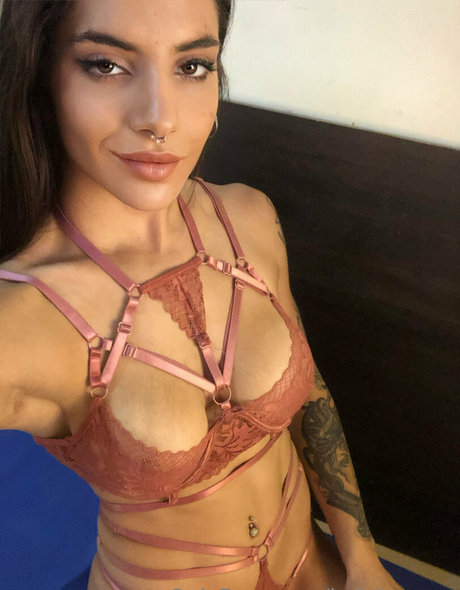 jadelaurens ヌードのポルノスター 写真