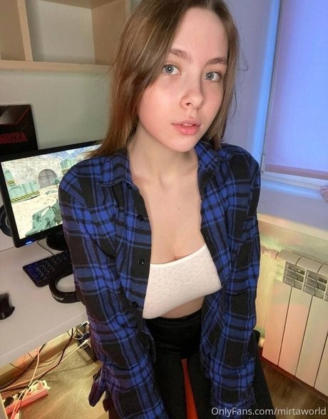 mirtaworld エロティックモデル 写真