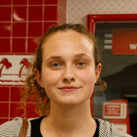 ニューハーフ 熟女 オンリーファンズ ホットヌード 写真